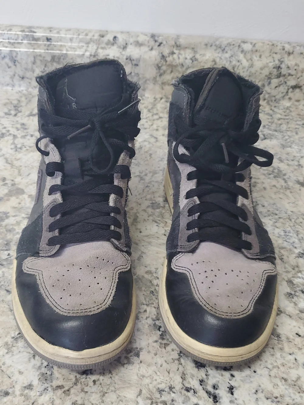 Jordan Men's High-Top Sneakers in Black and Gray